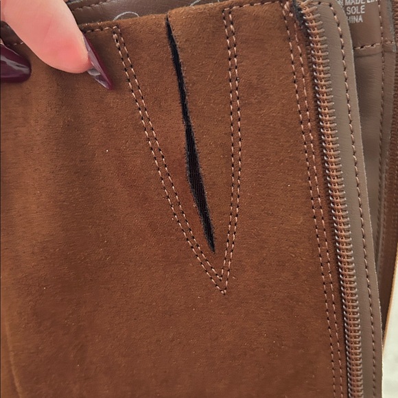 Jessica Simpson Brown Heeled Boots - Picture 4 of 5